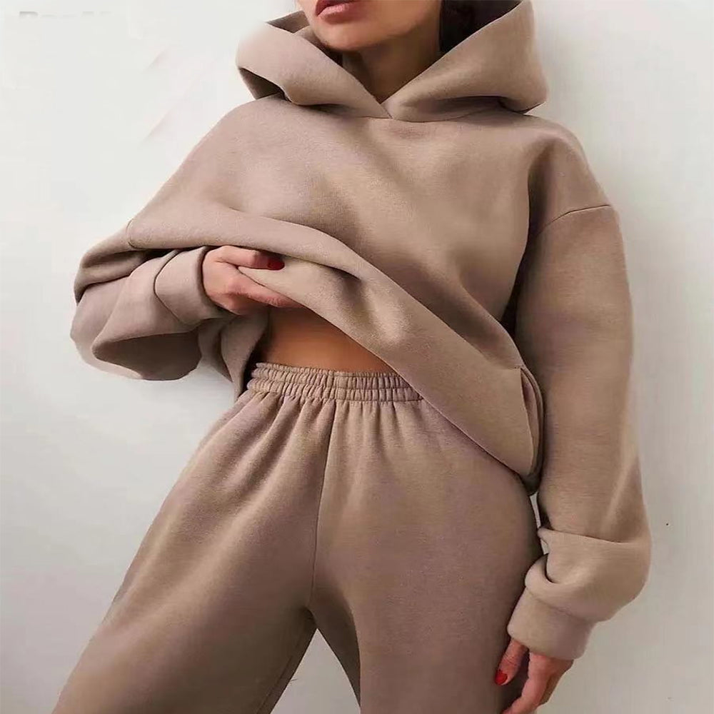 Cozy Grey Winter Tracksuit – Oversized Hoodie & Pants (Women)